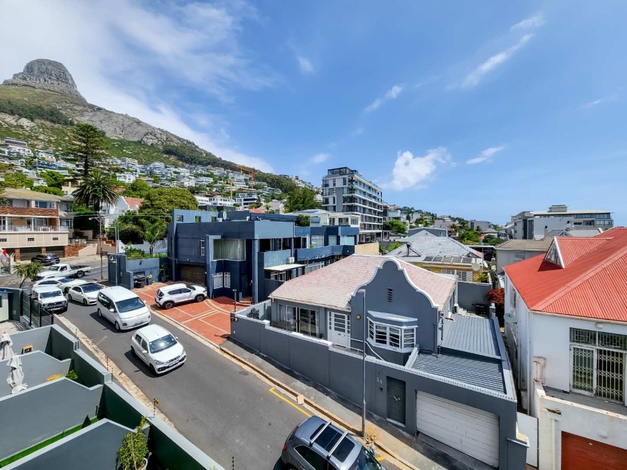 1 Bedroom Property for Sale in Sea Point Western Cape